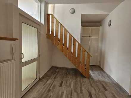 Attraktive 3-Zimmer-Dachgeschosswohnung mit Balkon in Frankenthal (Pfalz)