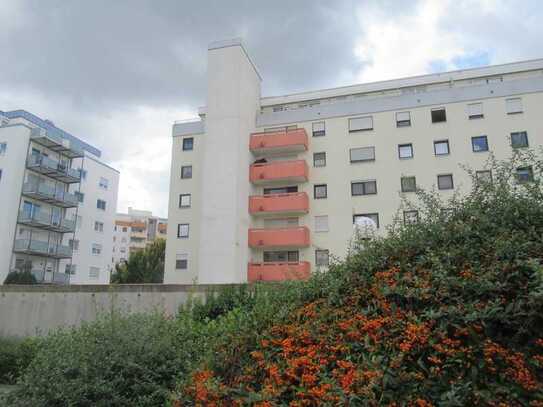 Einzimmerwohnung in Neureut mit Balkon und Einzelgarage , ohne Makler