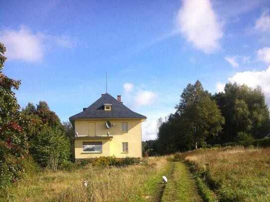 Provisionsfrei – Historische Villa in gepflegtem Zustand auf großem Grundstück