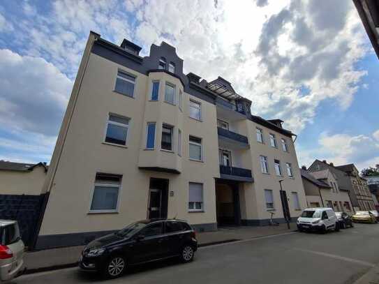 Helle 2-Zimmer Wohnung mit Balkon zu vermieten!