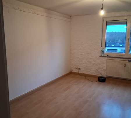 Ansprechende und gepflegte 3-Zimmer-Erdgeschosswohnung in Sulzbach/Saar