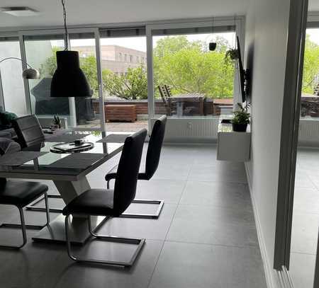 Top modernisierte Maisonette-Wohnung mitten in der City
