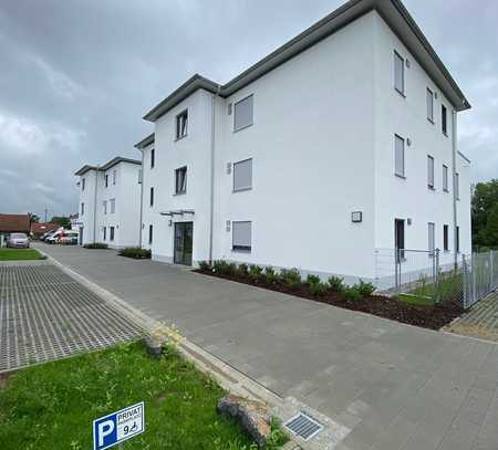 Hochwertige schöne 3-Zimmer-Wohnung mit Terrasse in sehr guter Lage