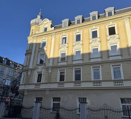 Jugendstilbaudenkmal -Bismarckviertel-helle stilvolle Wohnung mit Balkon