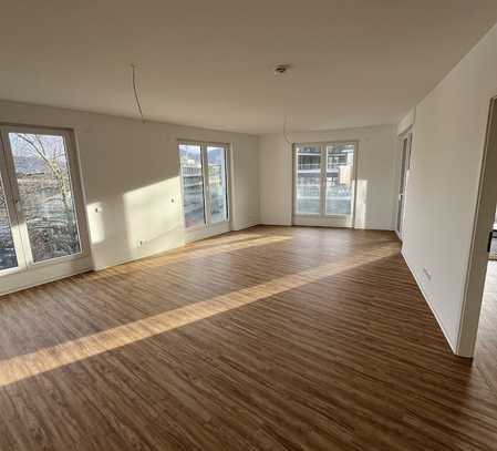 4-Zimmer-Wohnung im 3.OG, Vollbad, Gäste-Bad, EBK, Terrasse Nord-West