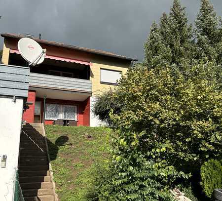 4-Zimmer-Einfamilienhaus in Hanglage in Dietenhofen