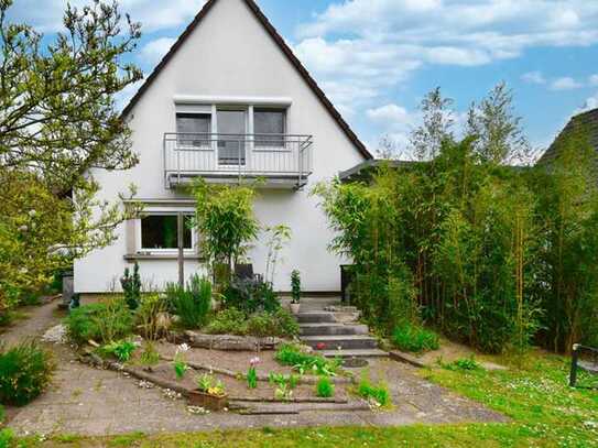 Ihr Traumhaus mit großem Gartenparadies in Zeppelinheim!