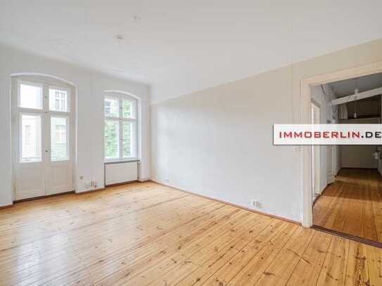 IMMOBERLIN.DE WOHNUNGSPAKET - Charaktervolle Altbauwohnung mit Sonnenbalkon & separate Wohneinheit