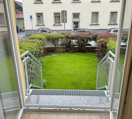 5-Zimmer-Whg. mit Gartenanteil im NEU sanierten Mehrfamilienhaus!