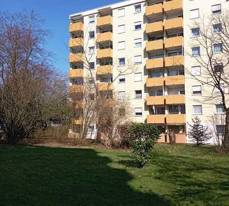 Provisionsfrei: 2-Zimmer-Wohnung mit Einbauküche in Fürstenfeldbruck