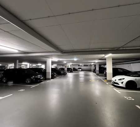 **Sicherer Parkplatz in moderner Tiefgarage in 40476 Düsseldorf - Sofort verfügbar!**