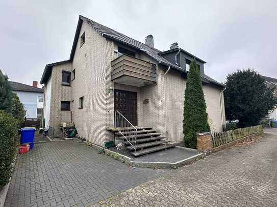 Modern. Vielfälltig. Geräumig. Modernisiertes Zweifamilienhaus mit Charme, Platz und viel Raum