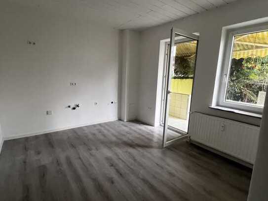 Renovierte 2 ZKB Wohnung in guter Lage