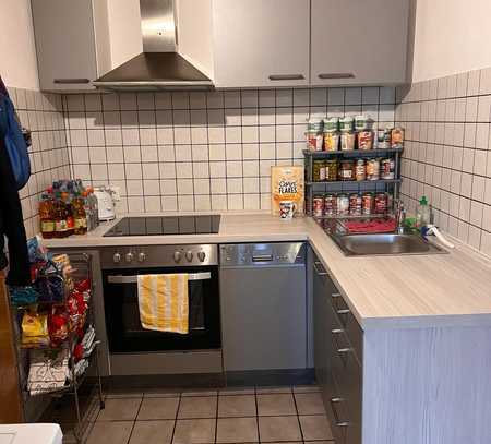 Gepflegtes 1-Zimmer-DG-Apartment mit Einbauküche in Manching