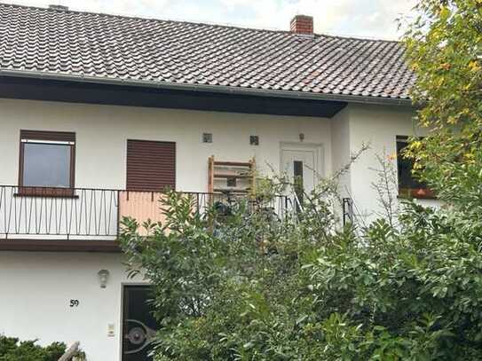 Attraktive 3-Zimmer-Wohnung mit Balkon in Hanhofen