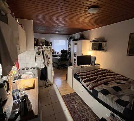 Zentrale Einzimmerwohnung zum Semesterstart