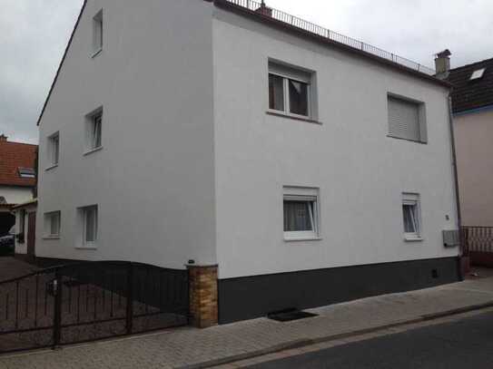 Idyllisches 2-Familienhaus mit Schuppen, Garage im Herzen von Großkrotzenburg