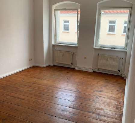 Altbau-Wohnung in ausgezeichneter Lage in Berlin-Friedrichshain