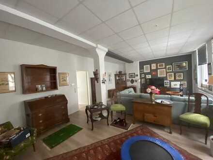 2 Zimmer im Loft Charakter mit Stellplatz in der Südstadt zu vermieten!