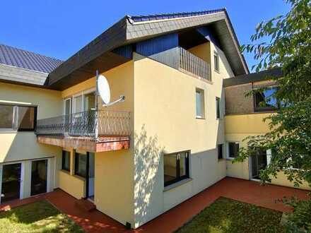 3-Fam-Haus, Bestlage, schöner Garten, Terrassen, Kfz. Stellpl. - freigestellt! in Kirchheimbolanden