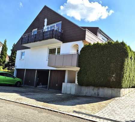 **Helle, gut geschnittene 2,5 Zimmer Wohnung mit Terrasse**