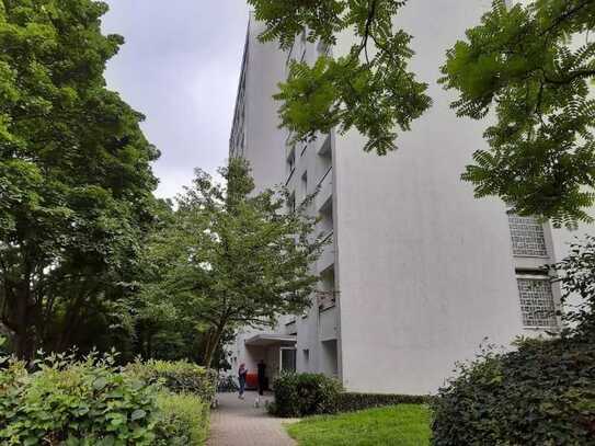 1-Zimmerwohnung für Senioren (ab 60 Jahre!) im ruhigen Frankfurt-Fechenheim