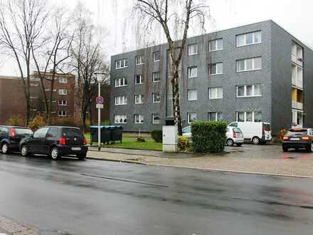 Helle 4 Zimmer Wohnung mit Balkon