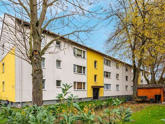 Hanau-Lamboy: Wunderschöne, neuwertige 4-Zimmer-Wohnung mit Einbauküche und Balkon in ruhiger Lage