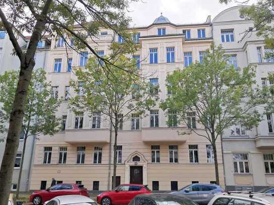 VIERZIMMERWOHNUNG MIT BALKON UND LIFT