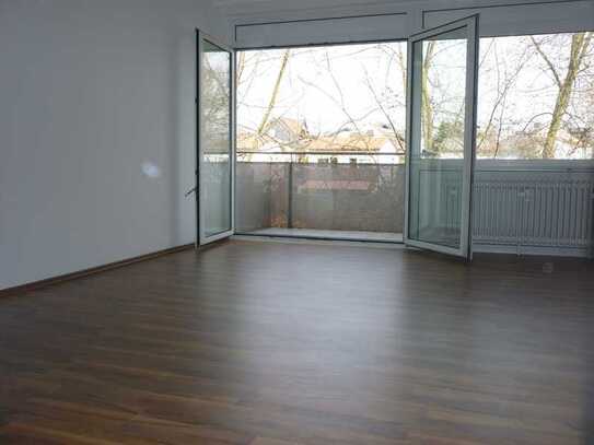 1-Zimmer-Wohnung mit Balkon und Einbauküche in Eschborn Niederhöchstadt