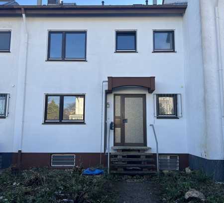 Erstbezug nach Sanierung: freundliches 7-Zimmer-Haus in Mainz