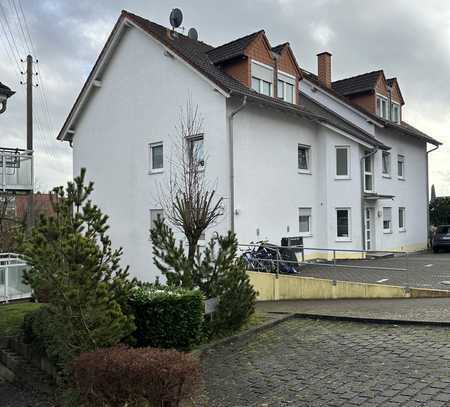 Schicke und gemütliche 3 ZKB-Eigentumswohnung im DG mit Balkon in ruhiger Lage von Elz