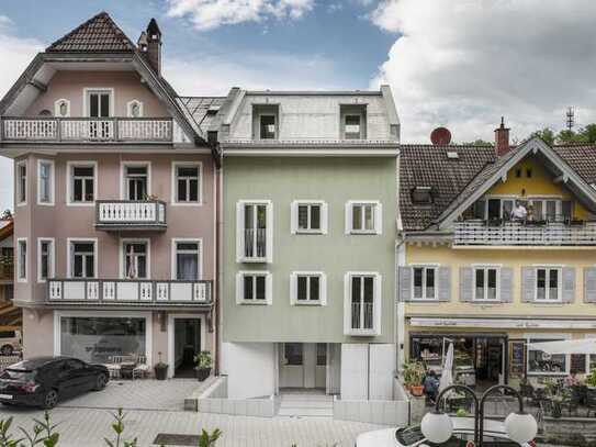 Lichtwunder - vertikales Leben in einzigartigem Tölzer Stadthaus