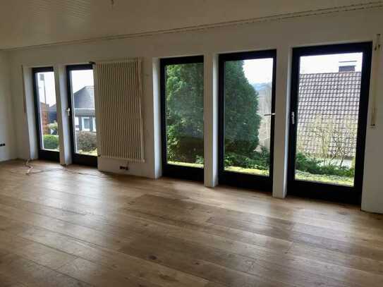 Moderne 3 Zimmer-Wohnung mit lichtdurchfluteten Räumen und Waldnähe direkt in Meschede