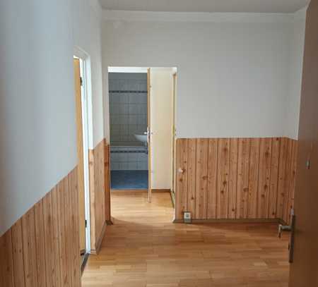 Ansprechende 5-Zimmer-Wohnung mit Balkon in Heideblick