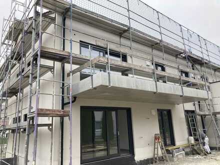 Erstbezug 3-Zimmer-Wohnung mit Einbauküche und Balkon in Wehringen