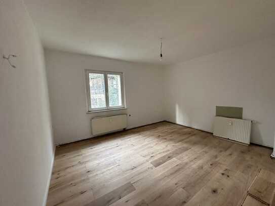 Stilvolle 2-Zimmer-Wohnung in Dresden-Bühlau, Erstbezug nach Sanierung