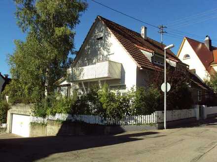 Freistehendes Einfamilienhaus mit Doppelgarage im Kreis Göppingen, Geislingen an der Steige