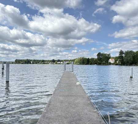 5 Zimmer - 141 m² Wohnfläche. Einfamilienhaus mit Wasserzugang zu verkaufen.