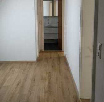 Exklusive 2-Zimmer-DG-Wohnung mit EBK in Ettlingen