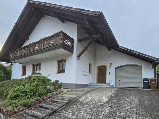 Geräumige 3,5-Zimmer-Wohnung mit Terrasse in Bad Griesbach im Rottal