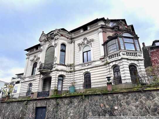 WOHNEN DER BESONDEREN ART: Denkmalgeschützte schlossartige Villa in Bingen am Rhein