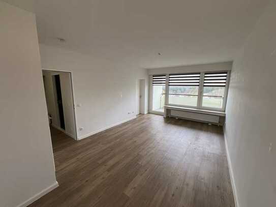 Nachmieter für 1-Zimmer-Wohnung mit Balkon und EBK gesucht