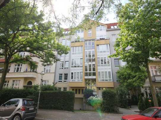 Wohnen in Lichterfelde - Maisonette Wohnung mit Terrasse und Fußbodenheizung