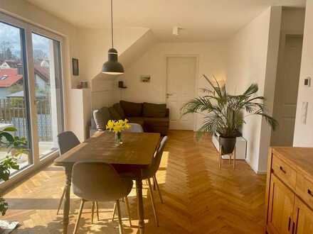 Sonnige 4,5 ZKB DG Wohnung mit Balkon