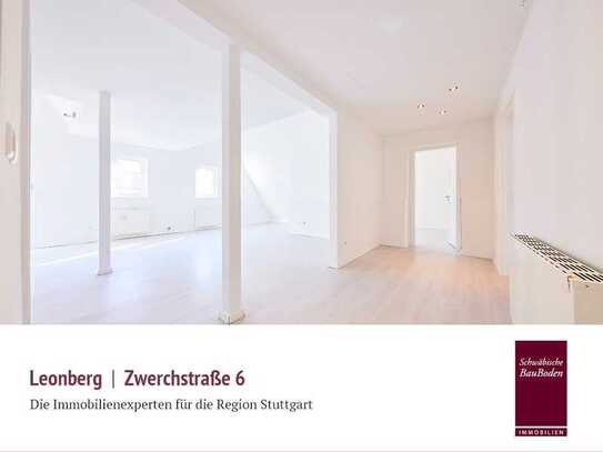 Großzügige 4-Zi-DG-Whng., ca. 110 qm, direkt am Marktplatz, große Terrasse, EbK +++