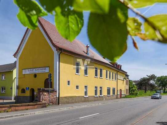 Wohnen und arbeiten mit Blick auf den Neckar