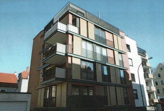 Landshut - Gabelsbergerstraße: Moderne 4-Zimmer-Wohnung in bester Lage mit sonnigem Süd-West-Balkon