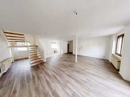Modernes Wohnvergnügen auf zwei Ebenen! Traumhafte 4,5-Zimmer-Maisonette-Wohnung mit Balkon