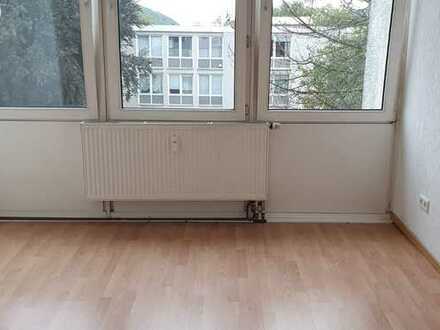 Freundliche und gepflegte 3-Raum-Wohnung mit Balkon in Wuppertal